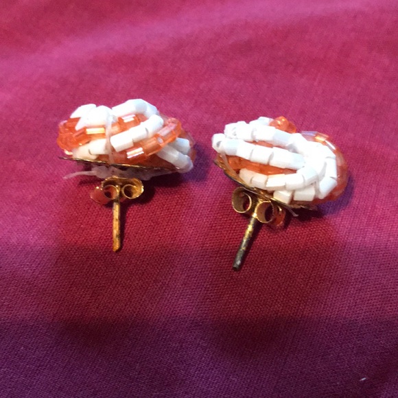 Orange and White beaded Necklace! (Brand new!) - Picture 3 of 5